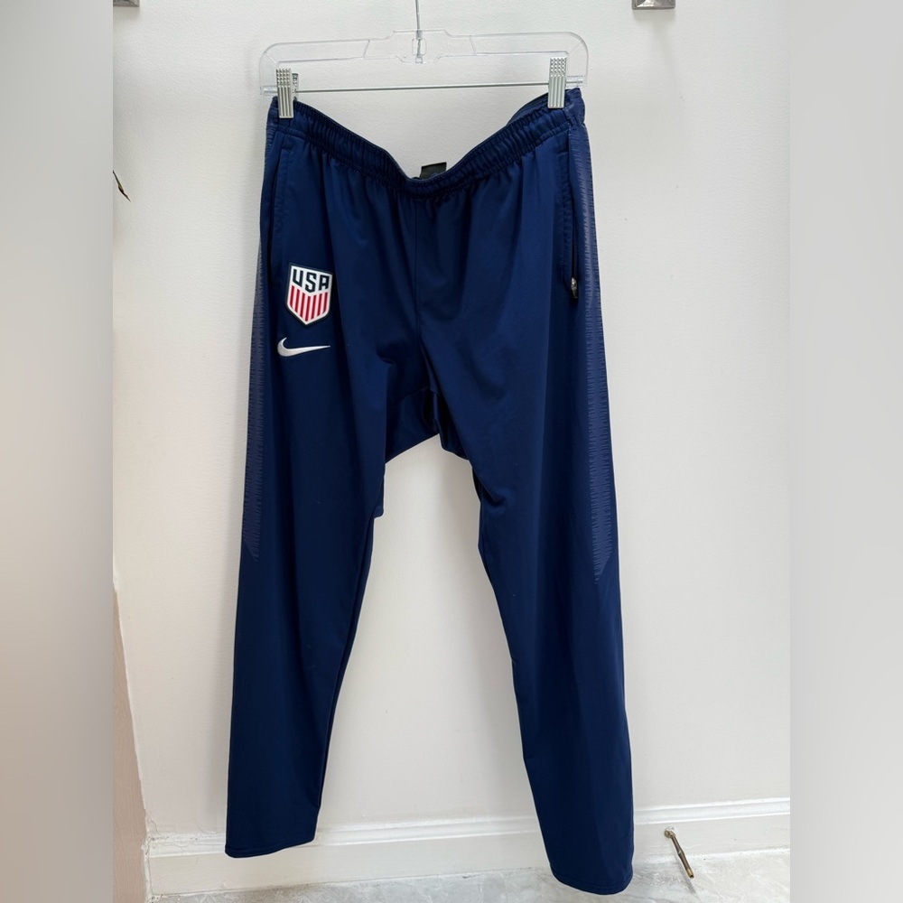 Nike Youth USMNT Soccer Pants XL | USA Team | Small Flaw